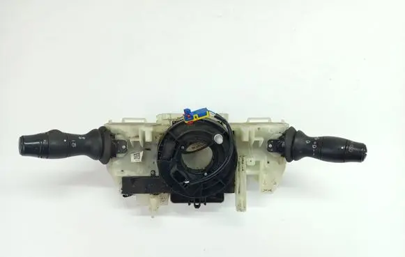 Wiper turn signal indicator stalk/switch