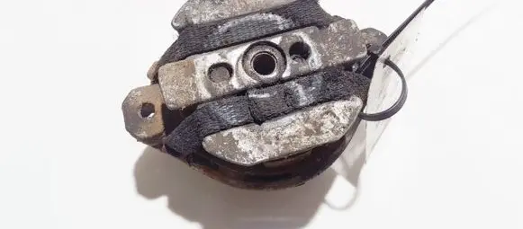 Audi A4 S4 B5 8D Engine mount bracket
