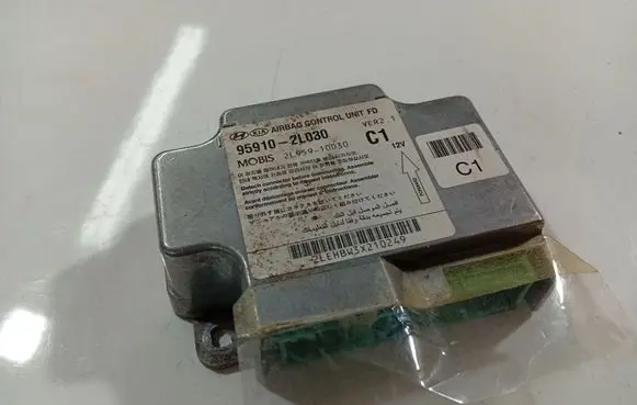 Hyundai i30 Airbag control unit/module 959102L030