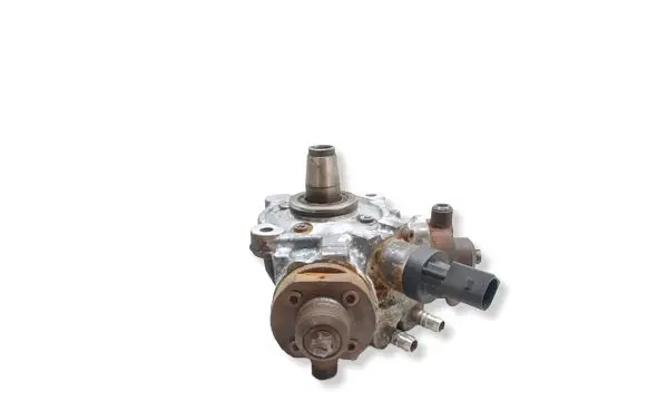 BMW X5 F15 Fuel injection high pressure pump 0445010634 7823463