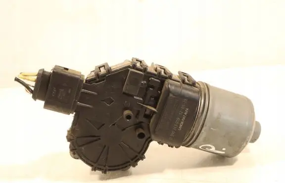 Alfa Romeo Giulietta Wiper motor 0390243019