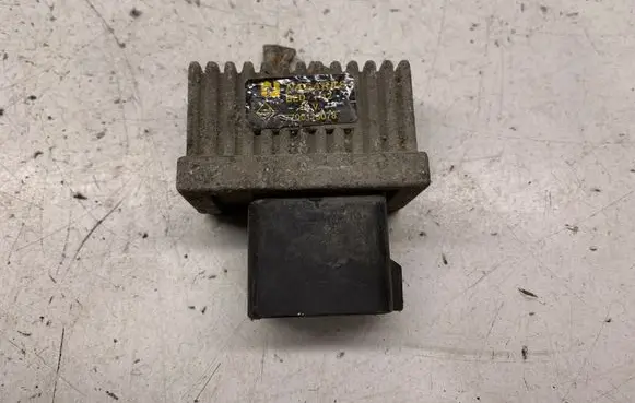 Renault Laguna II Glow plug pre-heat relay BED7712 7700115078