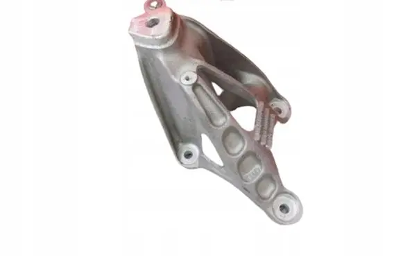 Audi A8 S8 D4 4H Engine mounting bracket 4H0199305
