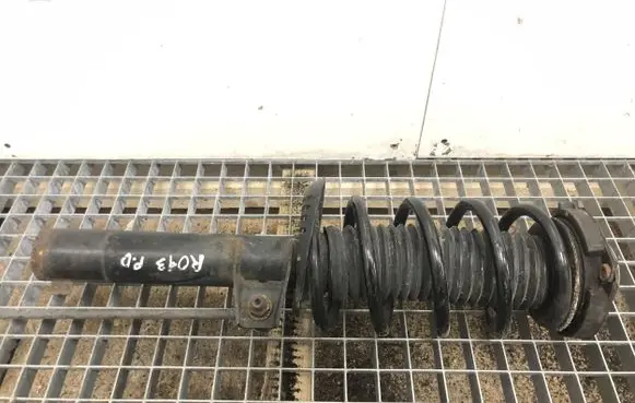Volkswagen Golf VII Front shock absorber/damper