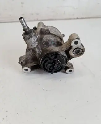 Ford Focus Vacuum pump D1651B 0405S