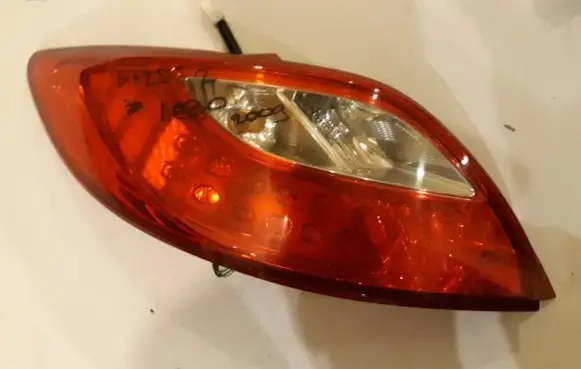 Mazda 2 Rear/tail lights D65151160K2442 D65151160 K2442