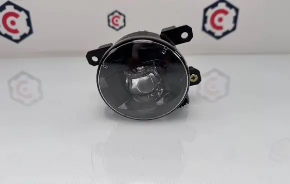 Peugeot 5008 II Front fog light 9826960480