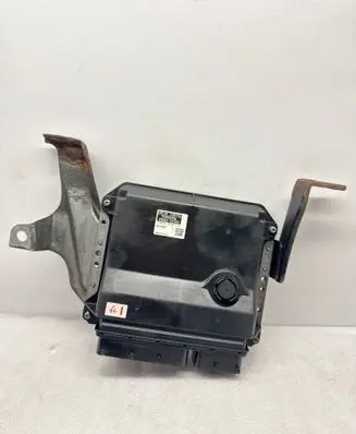 Lexus IS 220D-250-350 Engine control unit/module 8966153700 8966153702 1758004730