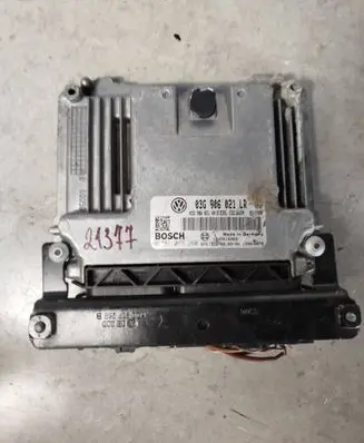 Volkswagen Golf V Engine control unit/module 03G906021LR 0281013260