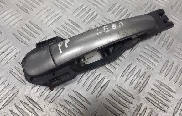 Seat Leon (1M) Front door exterior handle/bracket 6L0837885