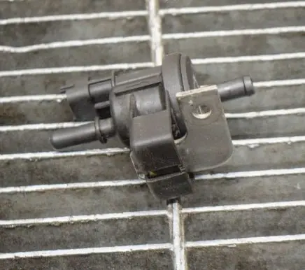 BMW 5 E60 E61 Turbo solenoid valve 0280142427