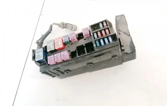 Nissan Almera N16 Fuse box set 71543266YA1 24382AU010
