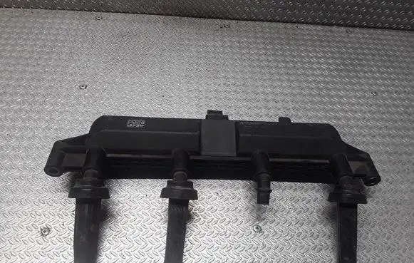 Peugeot 206 High voltage ignition coil 9628158580