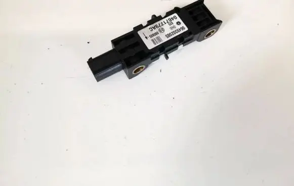 Jeep Grand Cherokee (WK) Airbag deployment crash/impact sensor 04671779ac