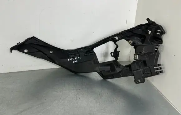 BMW X5 F15 Fog light bracket 7303095