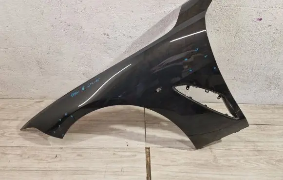 BMW 8 G15 Fender