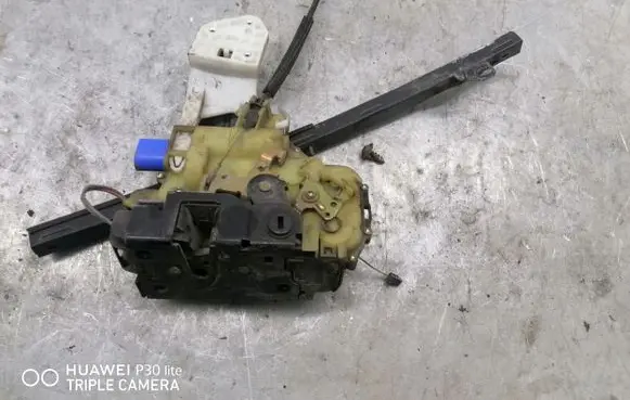 Seat Ibiza III (6L) Rear door lock