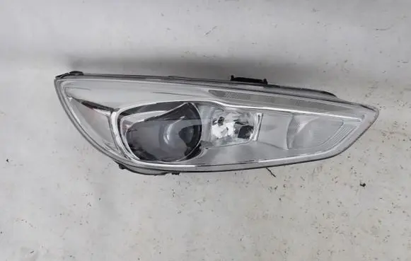 Ford Focus Headlight/headlamp
