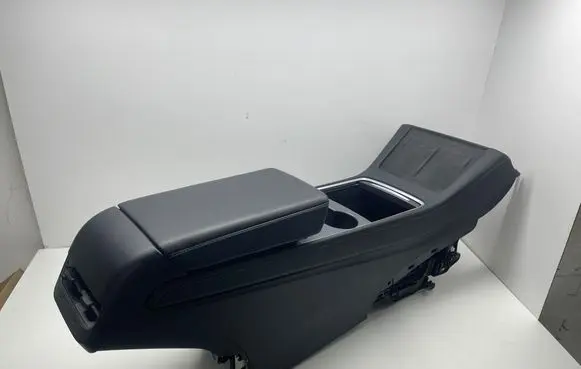 Tesla Model Y Center console 175550161D P00053997S222000 17555016