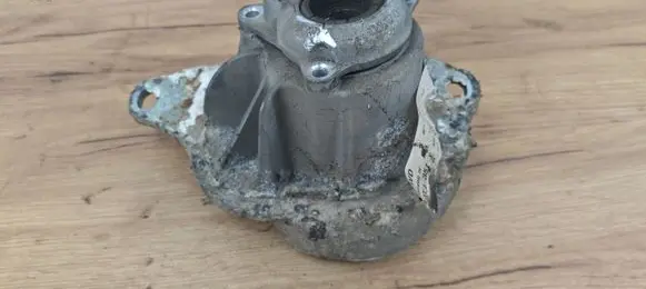 Volvo XC70 Front upper strut mount 8672095