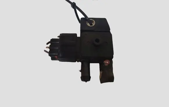 Toyota Avensis T270 Exhaust gas pressure sensor 8948120030