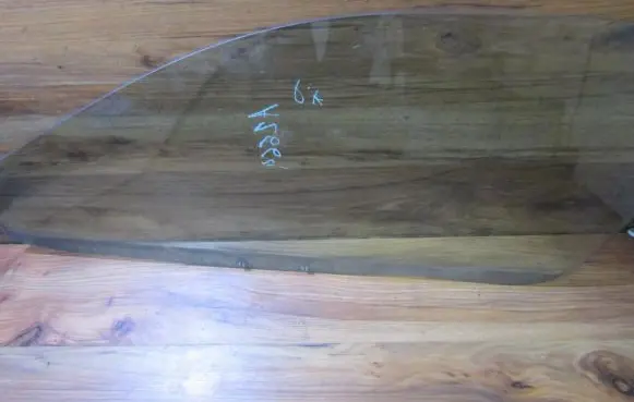 Mitsubishi Colt Front door window glass four-door