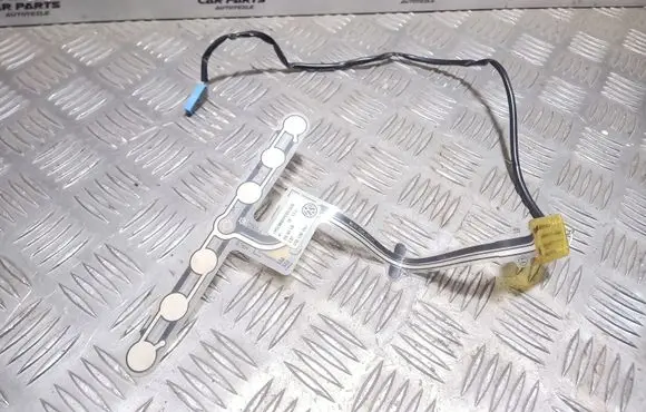 Volkswagen Golf V Seat heating element 1K0963553