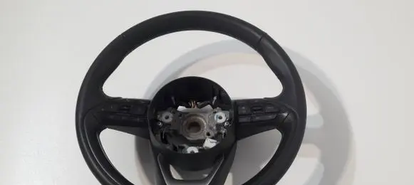 Toyota Yaris XP210 Steering wheel 6436038