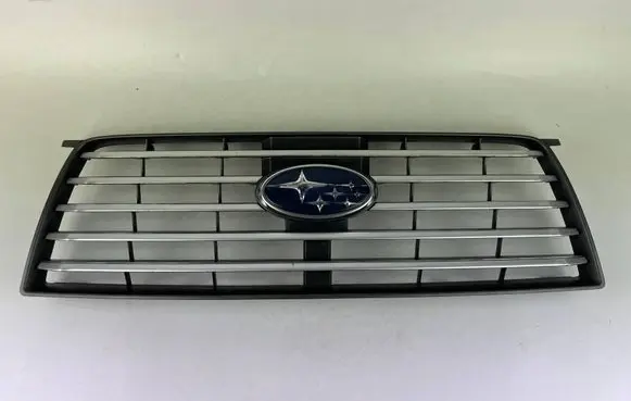 Subaru Forester SG Front bumper upper radiator grill 