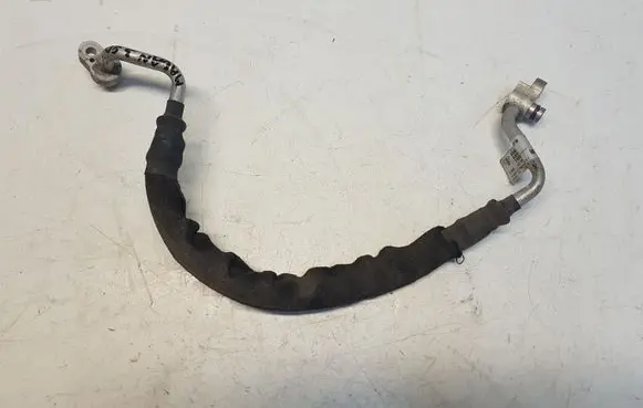 Porsche Macan (95B) Air conditioning (A/C) pipe/hose 95b816720B