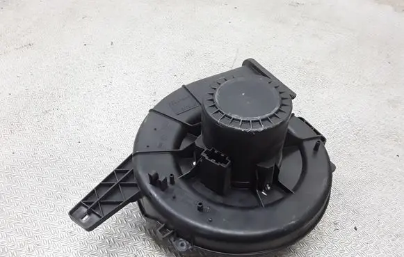 Volkswagen Polo Heater fan/blower 6Q1820015H
