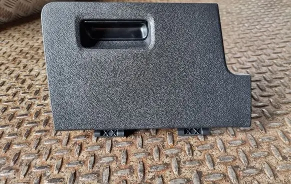 Volkswagen Tiguan Allspace Glove box 5NN857919
