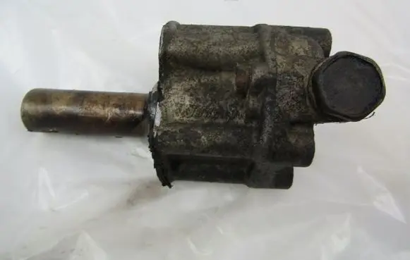 Ford Maverick Oil pump 