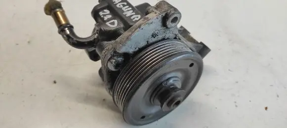Renault Laguna I Power steering pump 7846075 7700100653