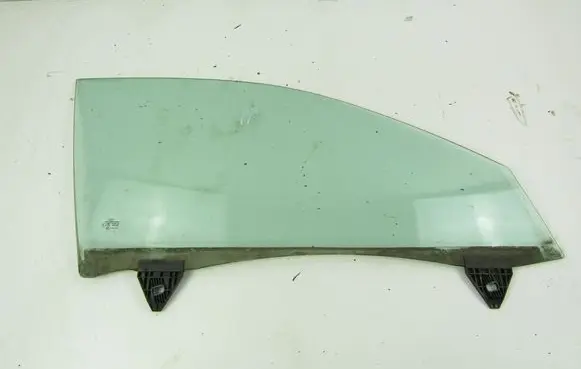 Audi A4 S4 B7 8E 8H Front door window glass four-door 