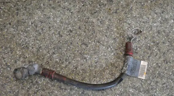 BMW 5 E39 Positive cable (battery) 759008Z3