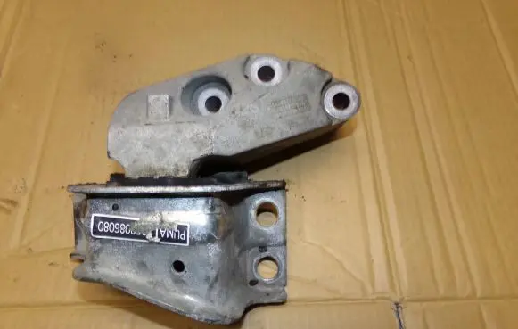 Fiat Ducato Engine mount vacuum valve 