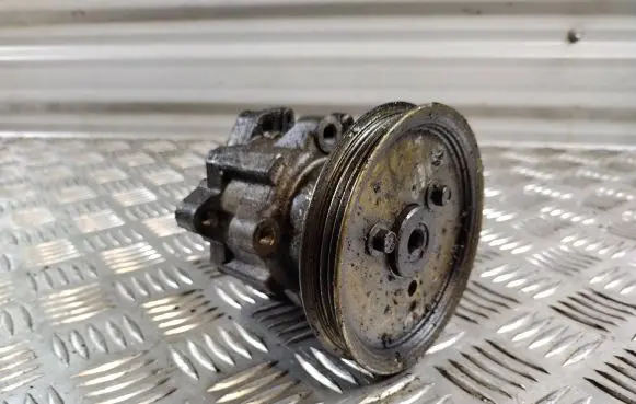 Land Rover Range Rover L322 Power steering pump