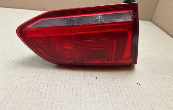 Volkswagen Golf VII Tailgate rear/tail lights 5G9945093D