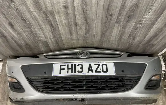 Opel Astra J Front bumper 13368851