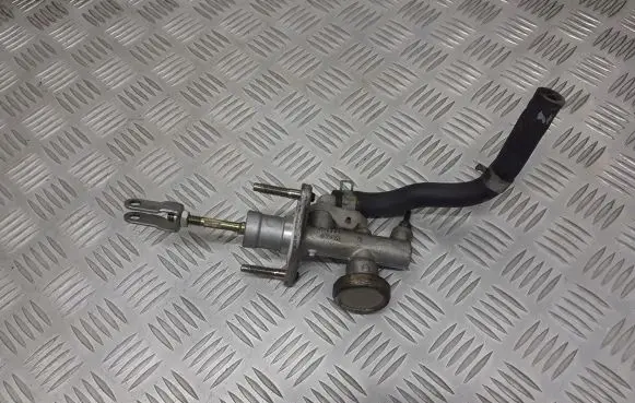 Nissan Primera Clutch slave cylinder 