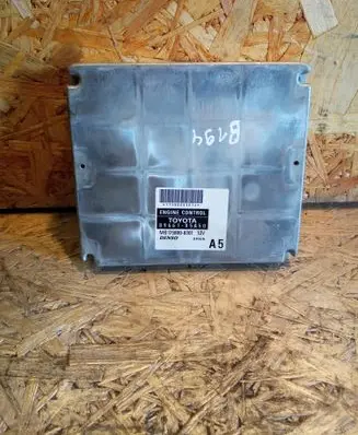 Toyota Avensis T250 Engine control unit/module 8966105A50 1758008301 MB1758008301