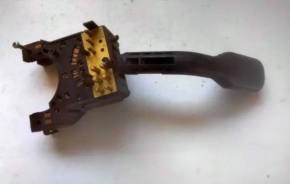 Volkswagen PASSAT B5 Wiper control stalk 8D0953503 01210340