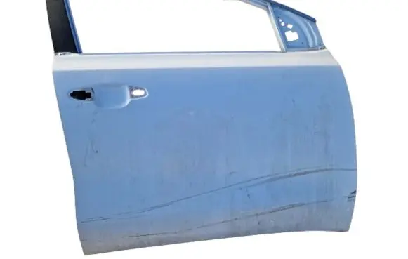 KIA Sportage Front door