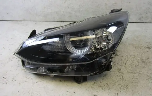 Mazda 2 Headlight/headlamp D43N51040