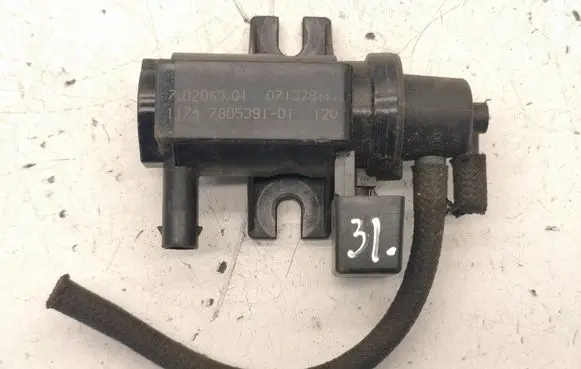 BMW 1 E81 E87 Turbo solenoid valve 780539101 7805391