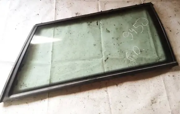 Volkswagen PASSAT B5 Rear side window as2