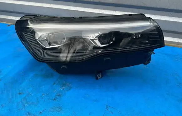 Volkswagen Tiguan Headlight/headlamp 571941060G