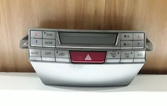 Subaru Outback Climate control unit EZ5HVAC 72311AJ030
