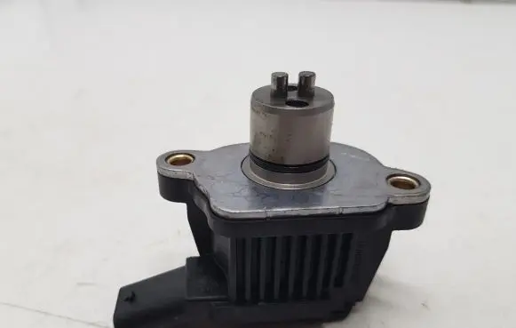 Skoda Kodiaq Camshaft vanos timing valve 04E906048A